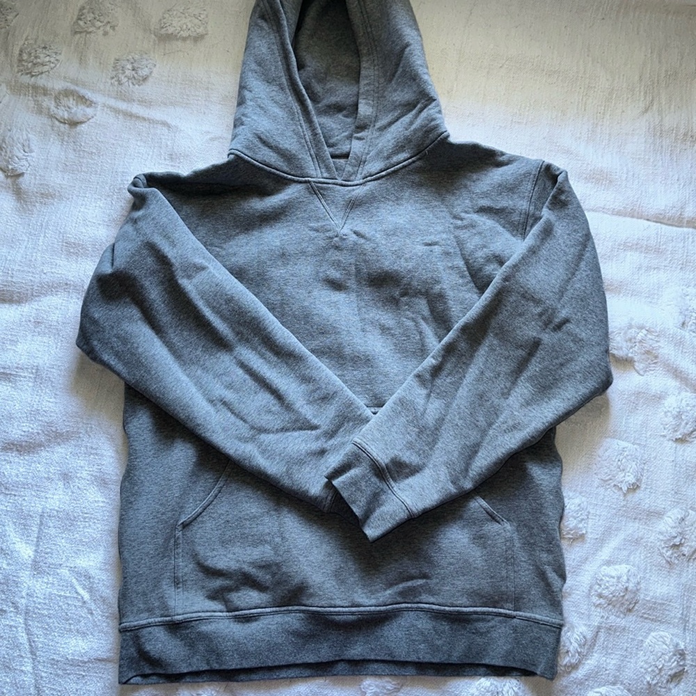 Lululemon men’s hoodie
